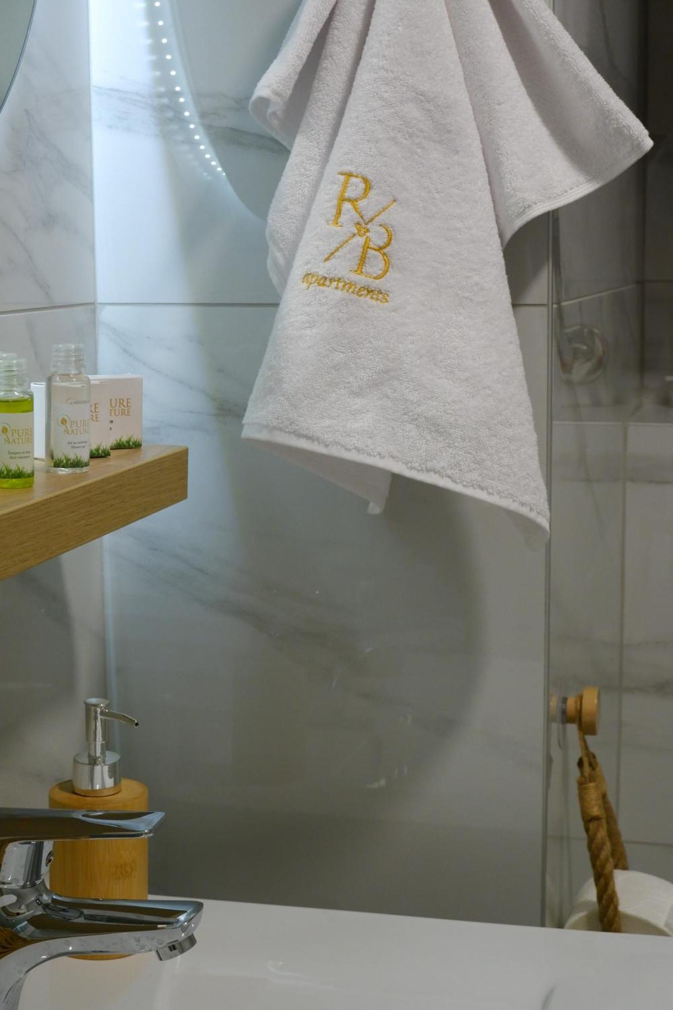 R&b * Белград